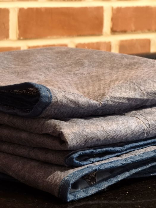 Декоративное двустороннее покрывало