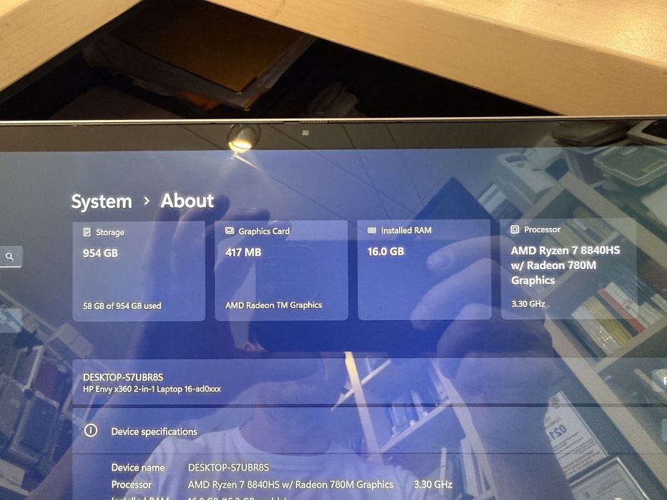 Laptop HP Envy 16-AD0004NW AMD Ryzen™ 7 8840HS 16MB 1TB SSD