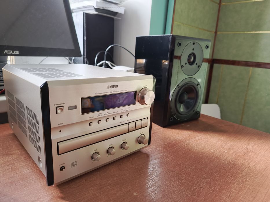 Yamaha CRX-e300 stereo