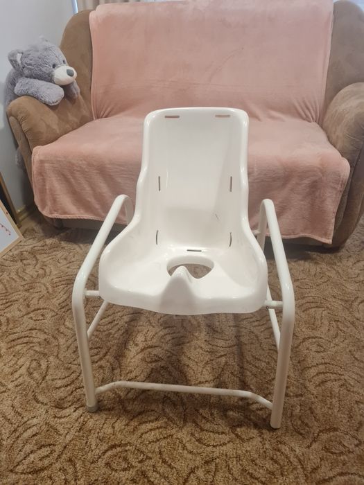 Scaun toaleta și baie dizabilitate