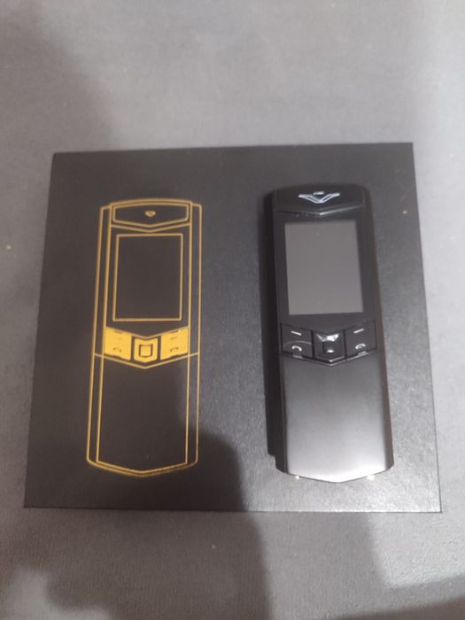 Продам телефон vertu за 30.000