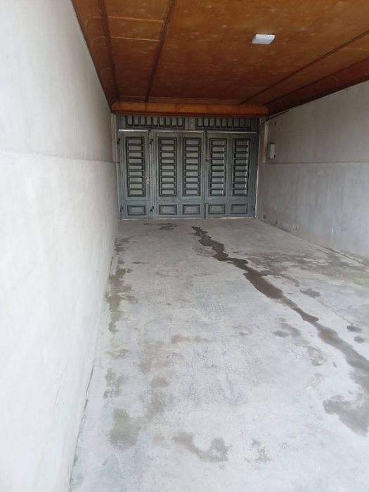 Nazarbekda uchaska, uy srochna sotiladi.