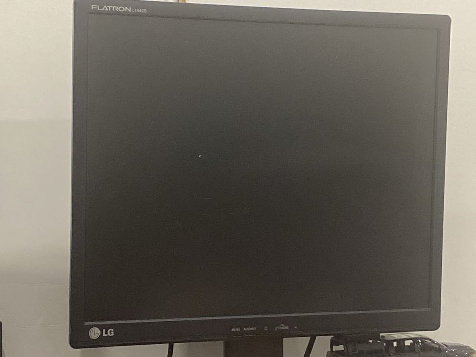 монитор lg срочно