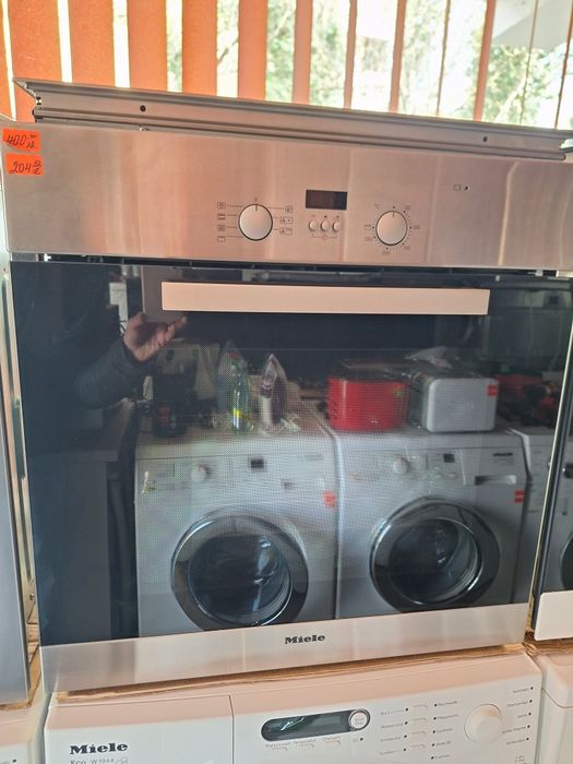 Фурна "Miele"H4215B-за вграждане