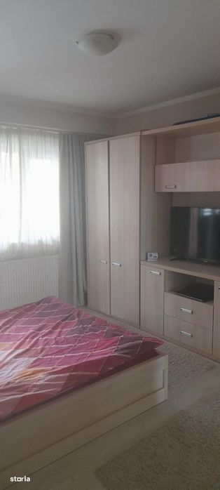 vand sau schimb cu locuinta la curte
