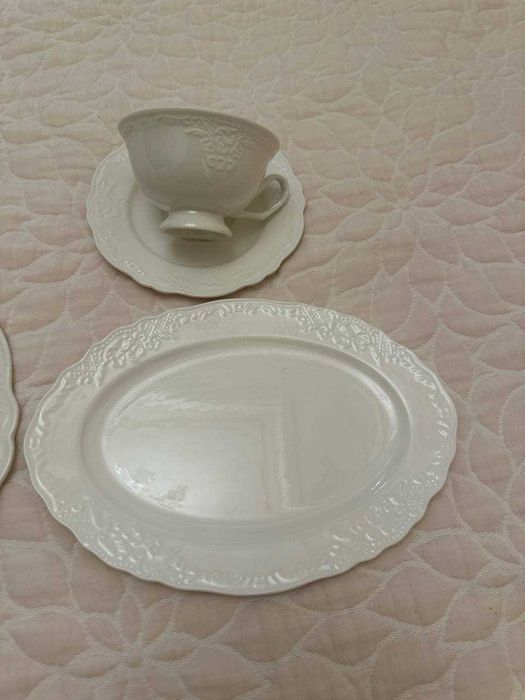 Продается фарфоровая посуда