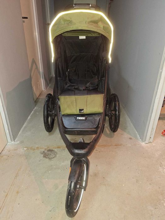 Cărucior Thule Urban Glide 2 – stare excelentă