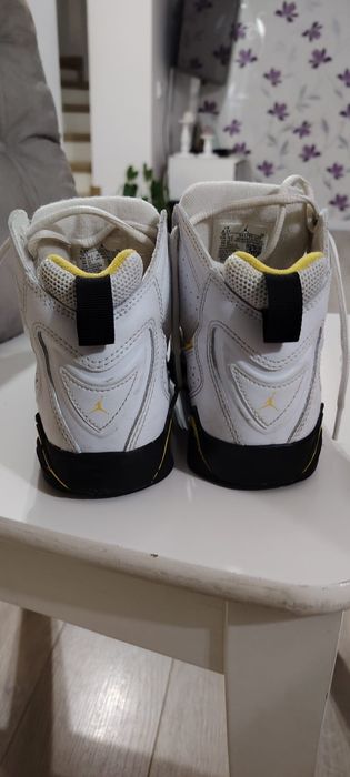 Air Jordan True Flight, White /Yellow