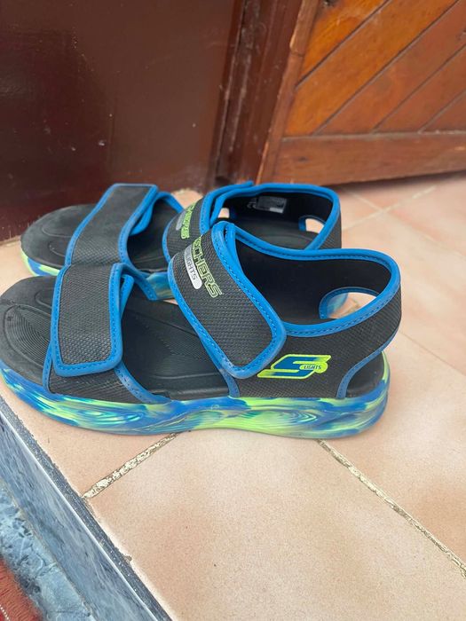 SKECHERS- детски сандали