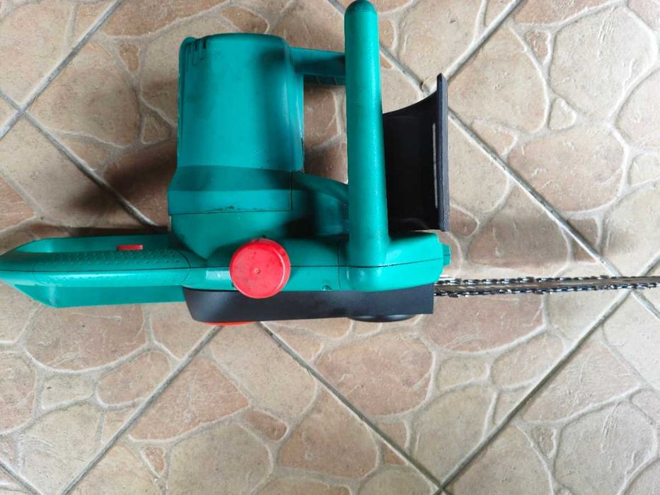 Fierastrau electric Bosch AKE 30S, 1800 W, lama L=30 cm, 3.9 kg