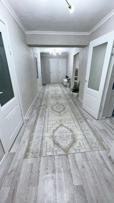 Срочно продается 4 комнатная квартира с тремя балконами