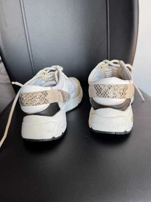 Adidași Geox piele originală mărimea 36