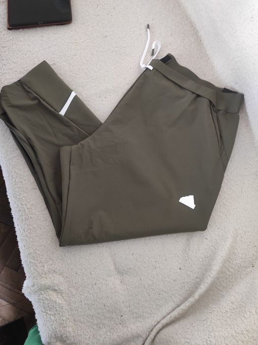 Страхотен тренд панталон на