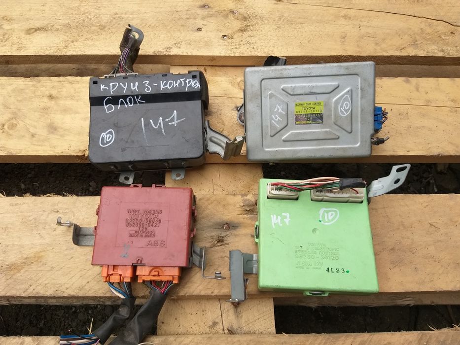 Блок управлением Lexus GS 300 кузов 147 номера есть на фото