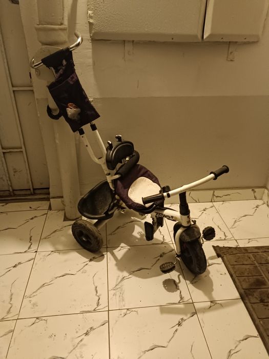 Велосипед трех колёсный