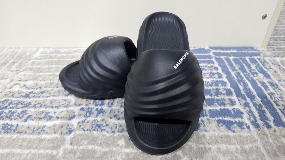 Balenciaga tapochka sotiladi