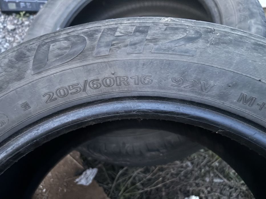 Шины летние 205/60R16