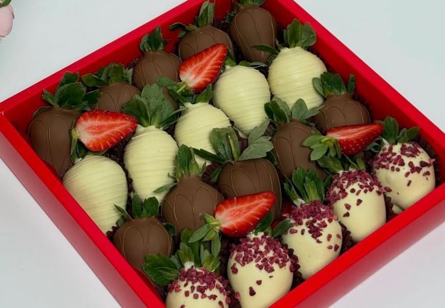 Клубника в шоколаде за час