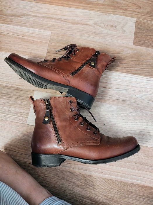 Ghete botine piele nr 38 fete