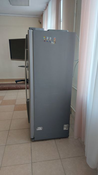 Продам холодильник