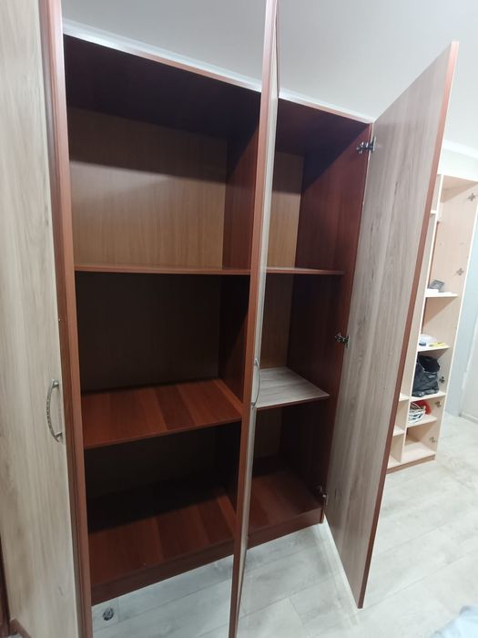 Продается шкаф в отличном состоянии