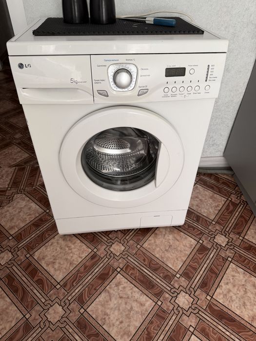 Продам стиральную машину