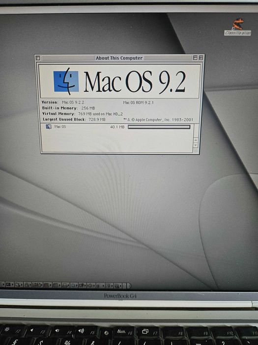 Ретро Apple PowerBook G4 Ti DVi, Mac OS 9, Mac OS X Tiger и PowerBook G4 12" с оригинални опаковки