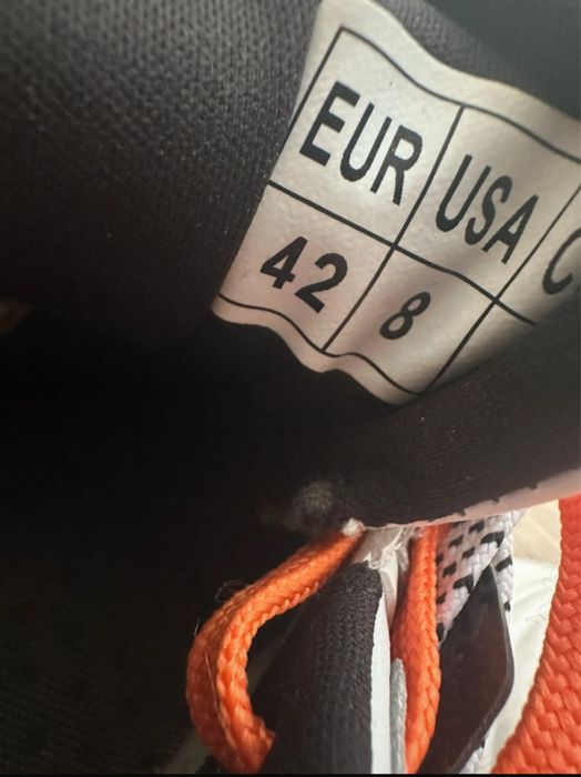 adidasi barbati marimea 42