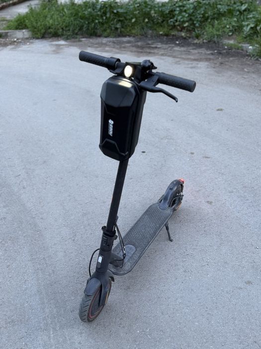 продавам xiaomi pro 2