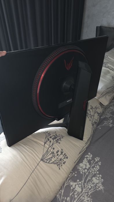 LG monitor Ultragear 32 inch