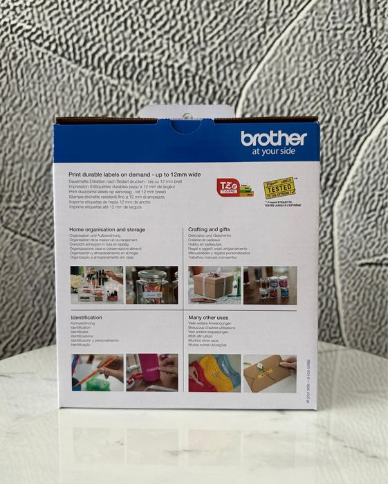 Brother PT-P300BT P-touch CUBE nou, sigilat, 200 lei – imprimantă etichete Bluetooth, compactă
