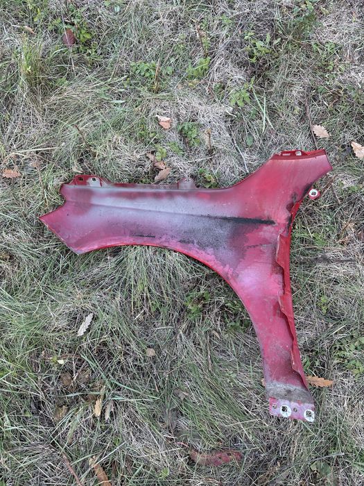 Aripă dreapta față mercedes a clss w176.