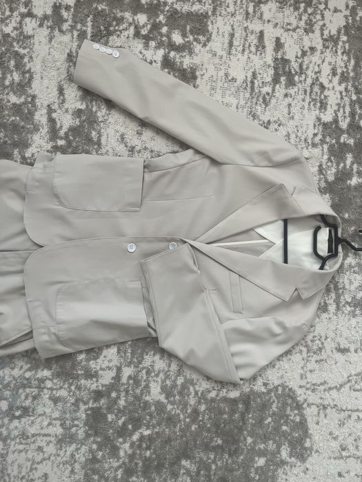 Косьтюм с слаксами белый молочный