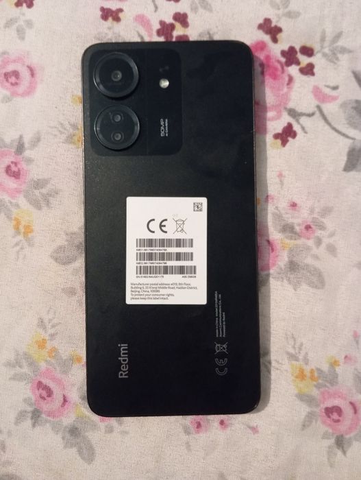 Продаю телефон новый