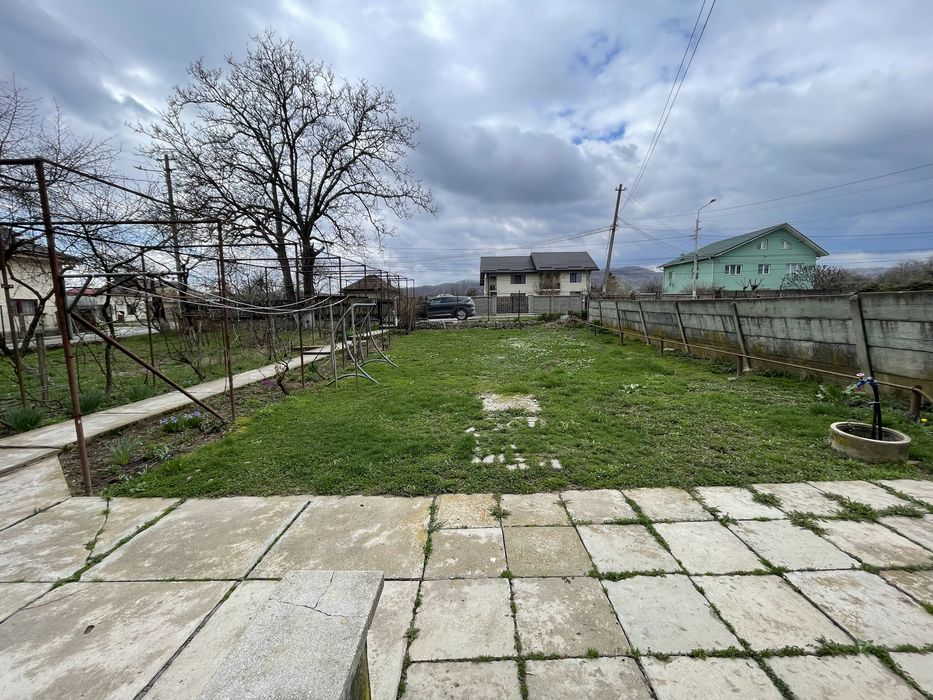 Apartament 4 camere separat complet si curte 230mp - totul individual