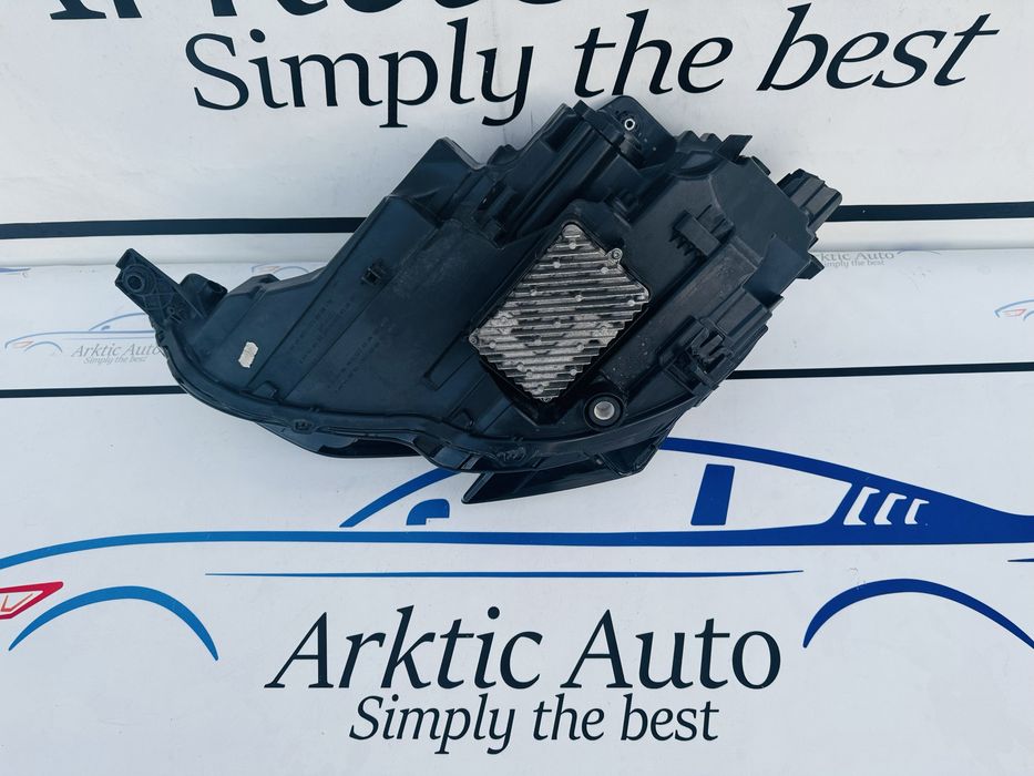 Far dreapta led matrix Audi A3 dupa 2020 cod 8Y0941035