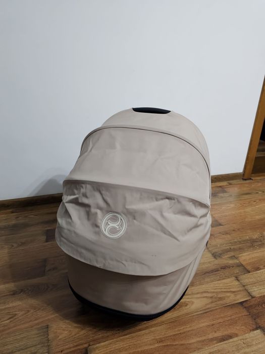 Vând landou Cybex Platinum Priam- Nou