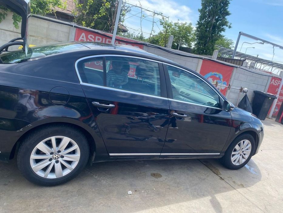 VOLKSWAGEN Passat 2012 — imagine 9