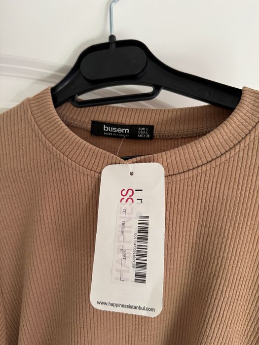 Rochie bej cu eticheta