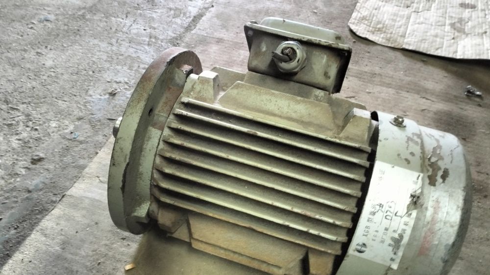 Продам электродвигателя разные