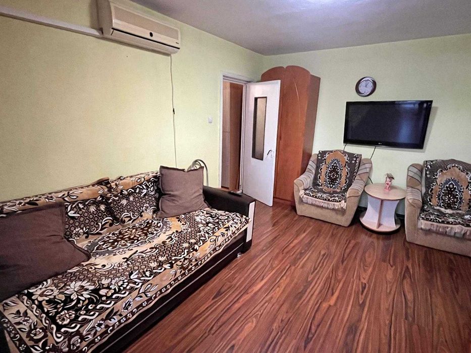 Apartament de închiriat în Tulcea 2 camere aproape de Casablanca la 10 minute de mers pe jos de centru stați de autobuz la 2 minute  magazine aproape