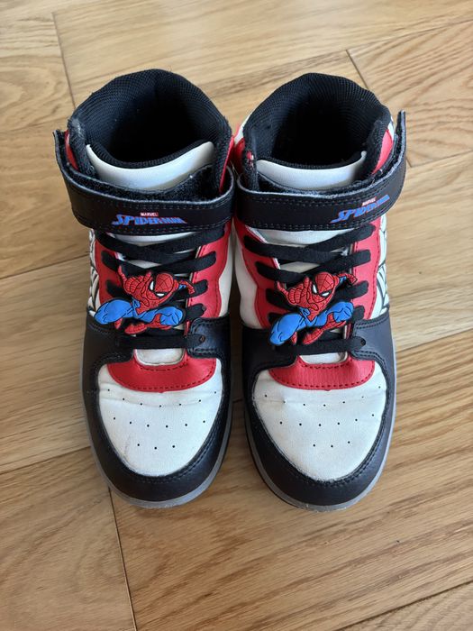Светещи маратонки Spiderman Primark