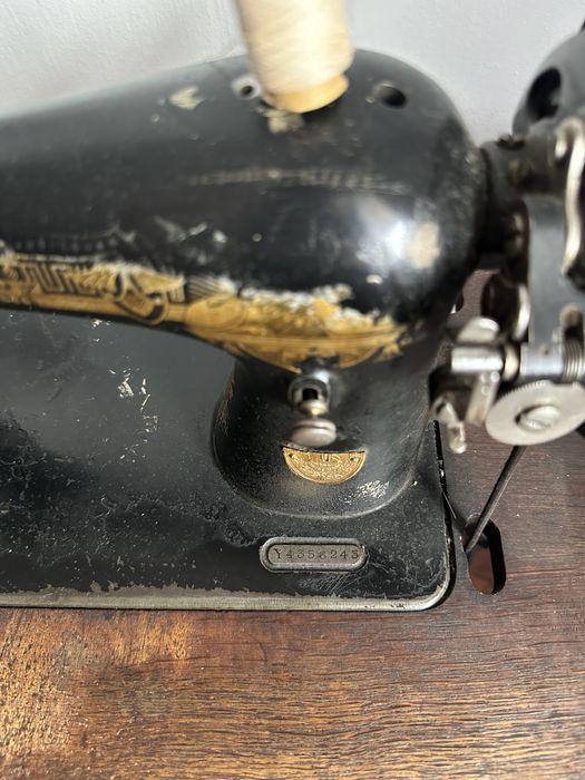 Masina de cusut vintage Singer - model Clasic functionala - stare buna