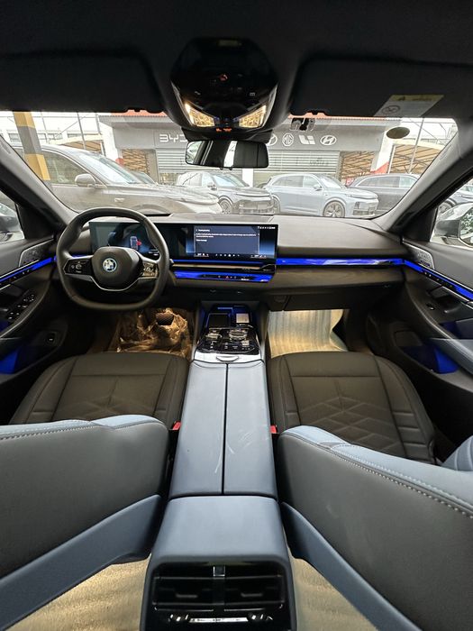 BMW i5 35L eDrive 2024 с пробегом в наличии