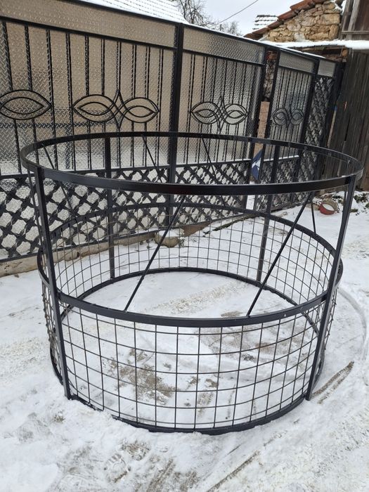 Vând hranitori vaci