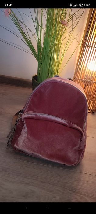 Rucsac roz trandafiriu, mărime mare, catifea, model rar