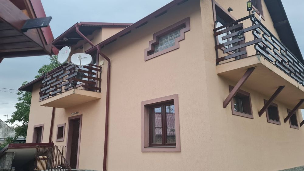 Vând casa noua cu etaj