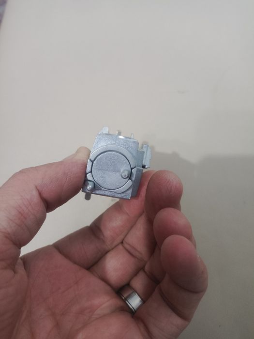 Личинка замка двери Мерседес W221