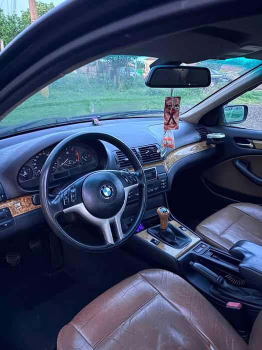 BMW E46 320D 2003г.