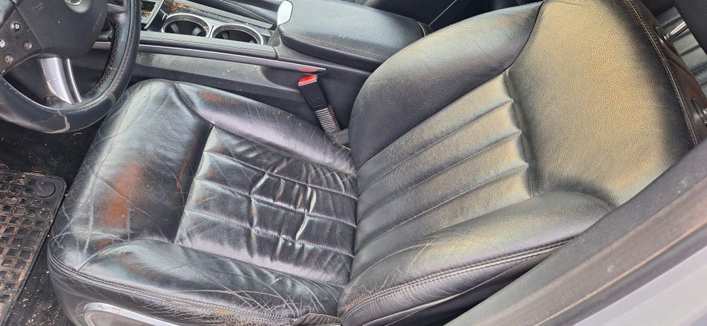 Dezmembrez/ Piese Mercedes ML320cdi. 
Stare foarte buna a multor piese